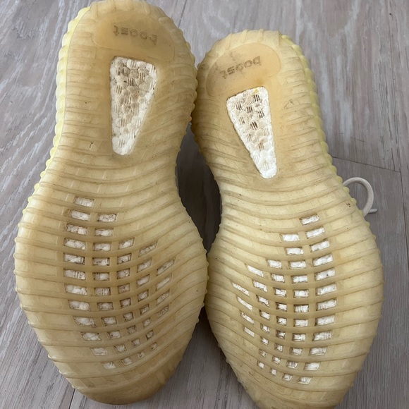 Yeezy Boost 350 V2 Cream - Picture 7 of 9